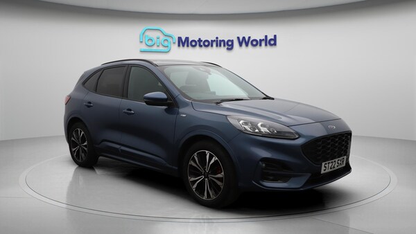 Used Ford Kuga 2022 for sale - 75319472: Photo 2