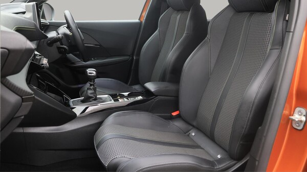 Used Peugeot 2008 2021 for sale - 75588357: Photo 15