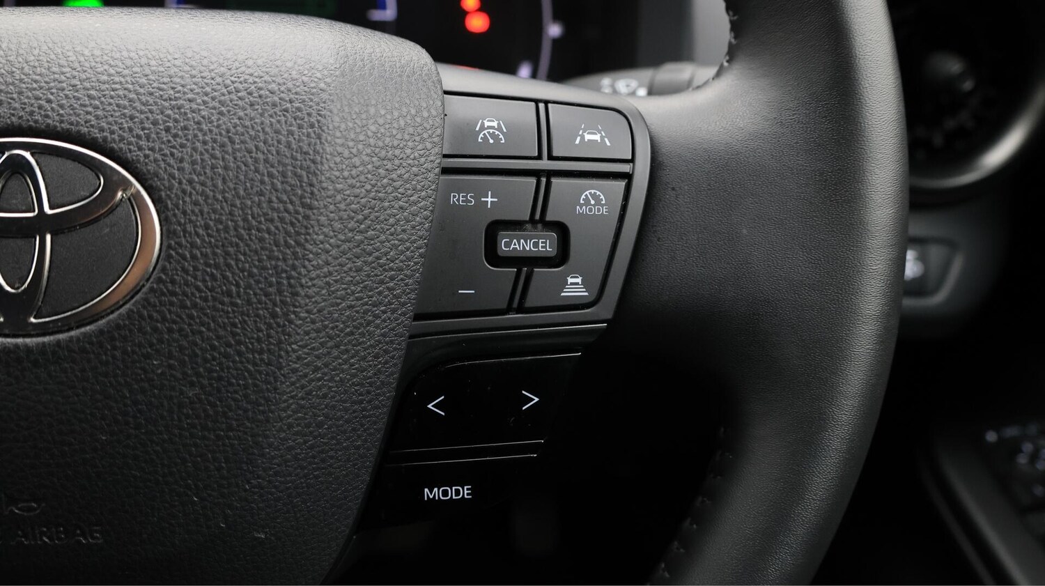 Used Toyota C-HR for sale - 76527797: Photo 25