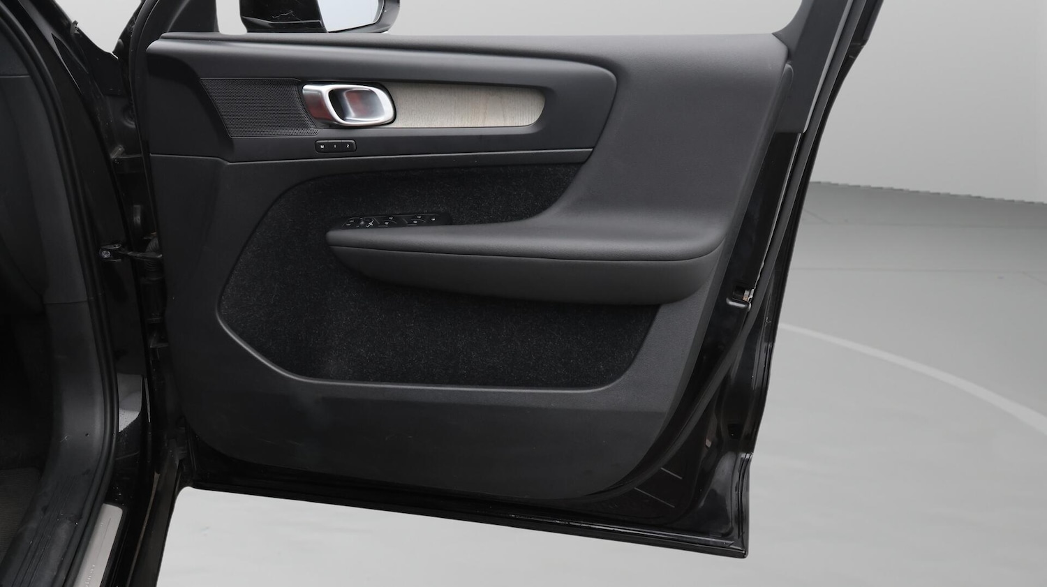 Used Volvo XC40 2020 for sale - 76560929: Photo 16