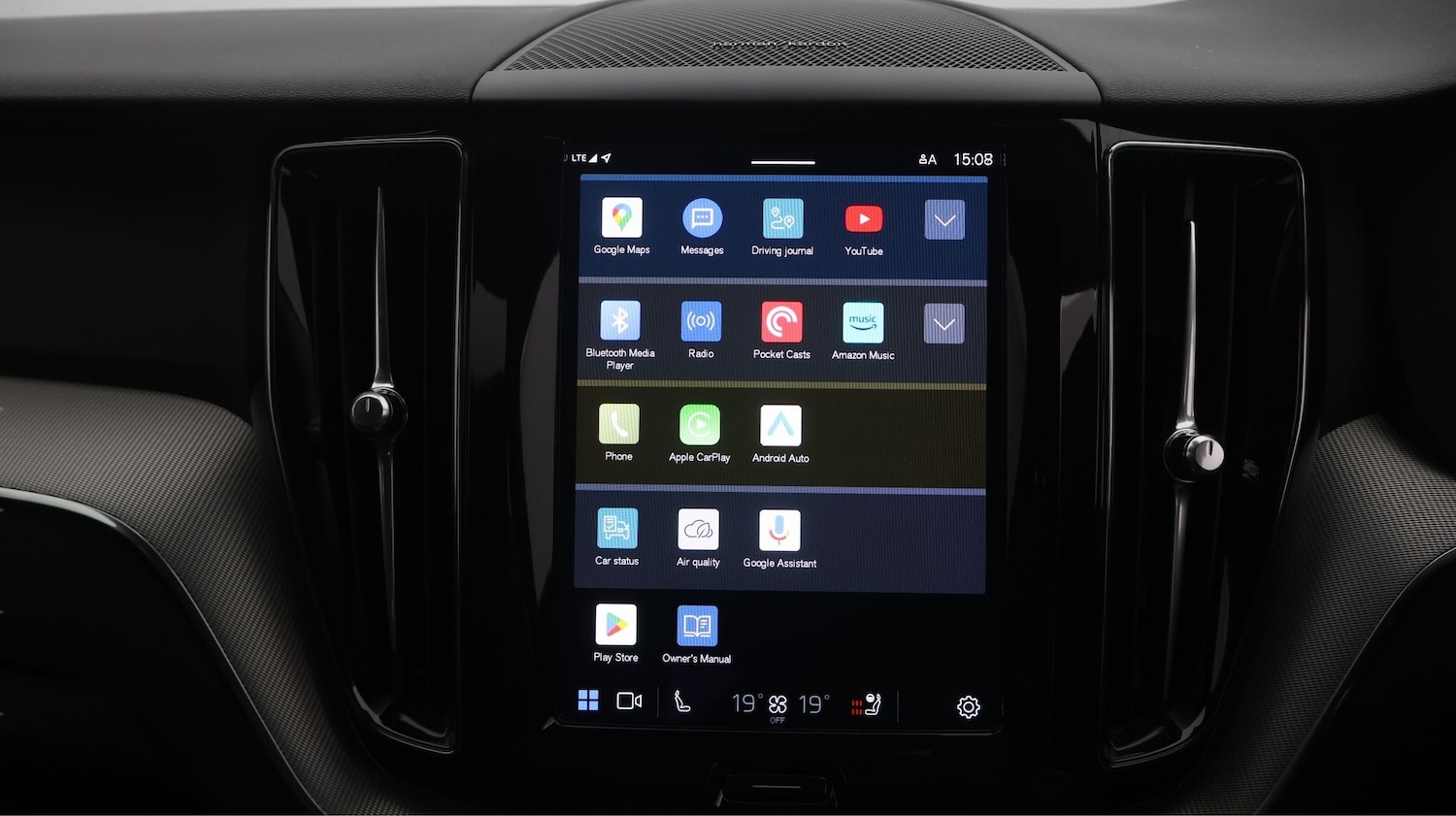 Used Volvo XC60 2023 for sale - 77460128: Photo 11