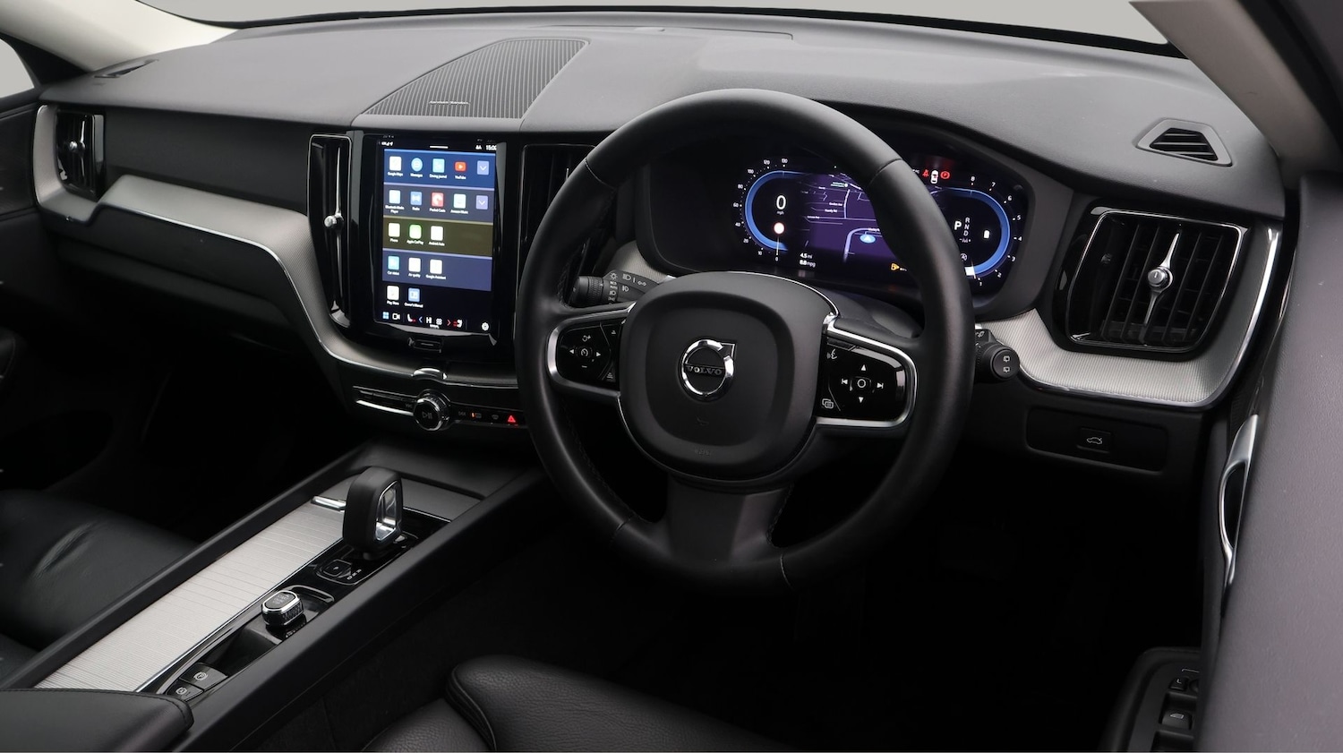 Used Volvo XC60 2023 for sale - 77460128: Photo 9