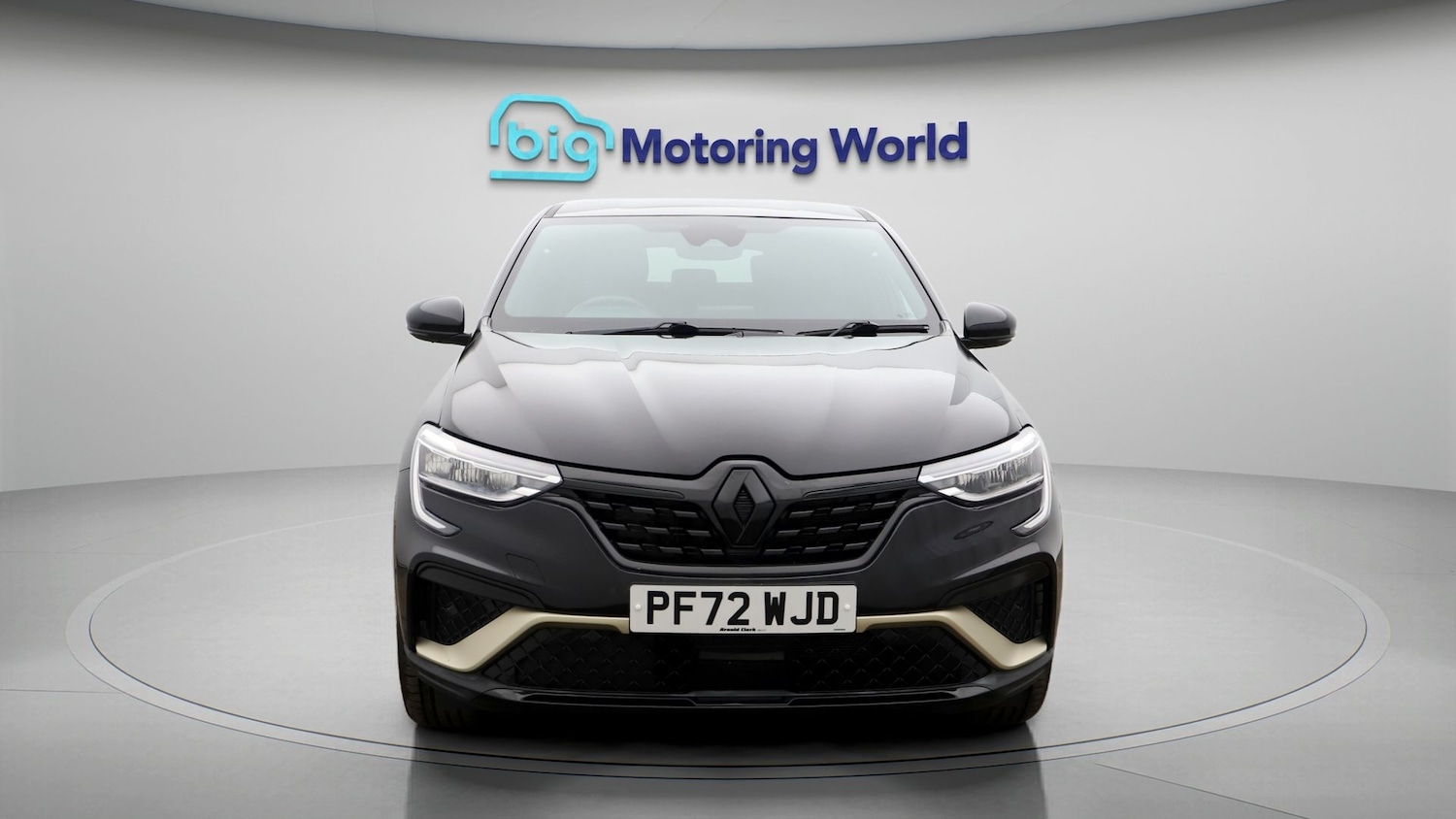 Used Renault Arkana 2023 for sale - 77804400: Photo 2