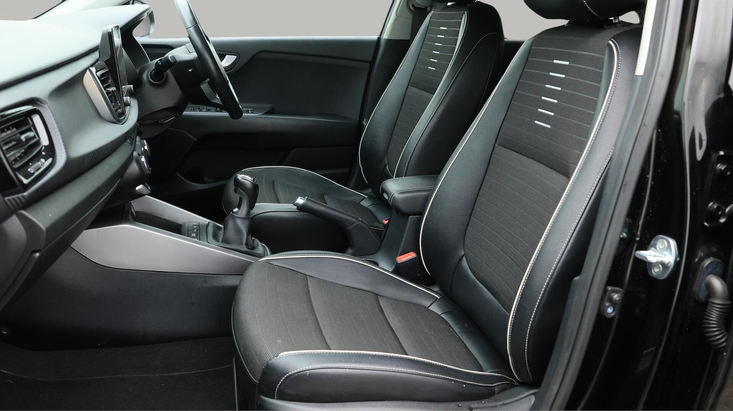 Used Kia Rio 2022 for sale - 76071997: Photo 15