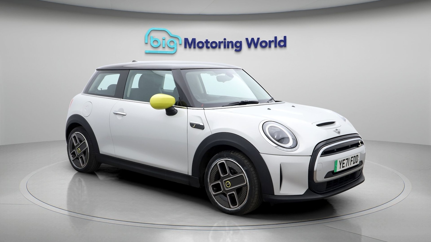 Used MINI Hatch 2021 for sale - 77182129: Photo 1