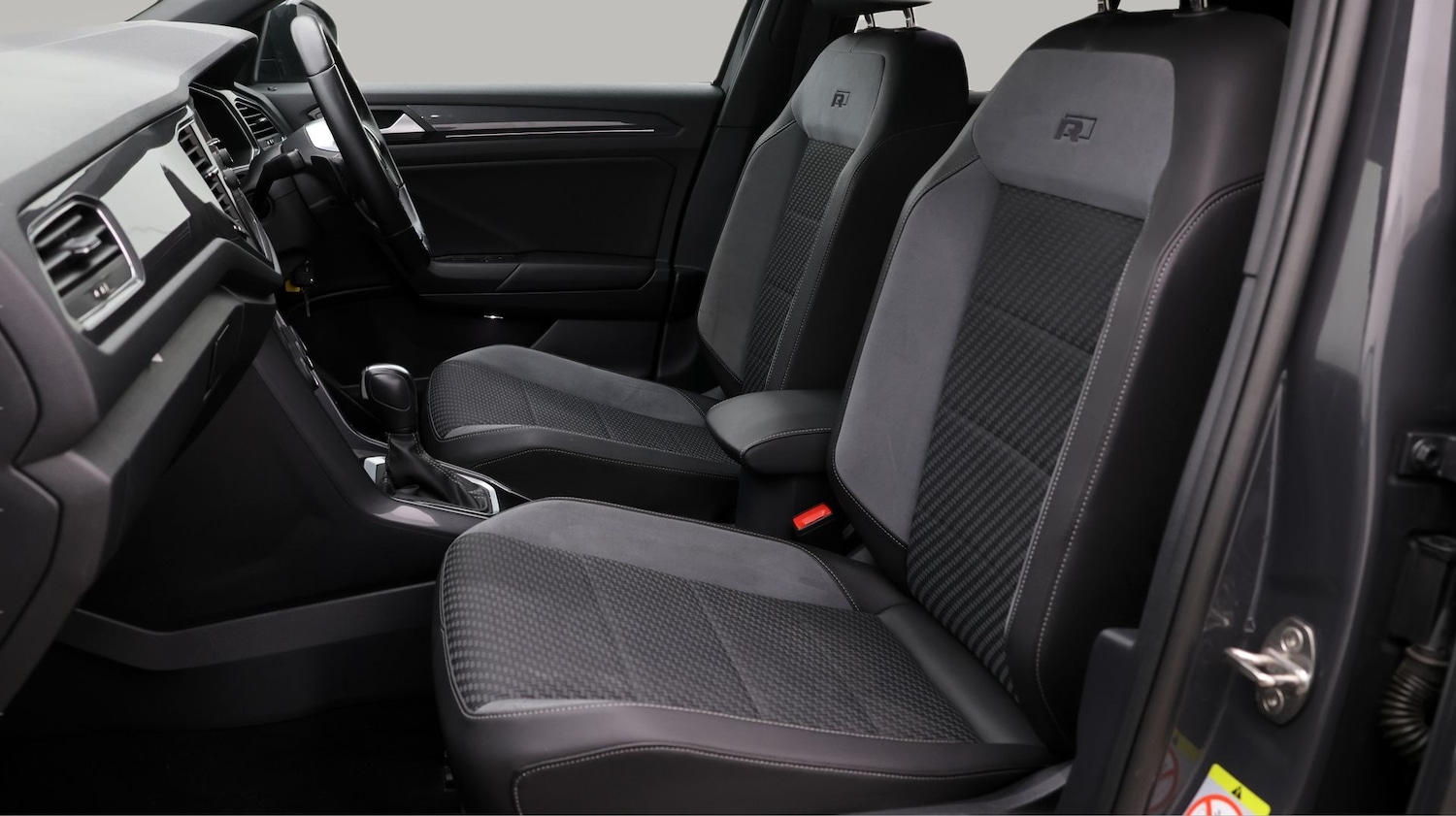 Used Volkswagen T-Roc 2022 for sale - 77342783: Photo 14