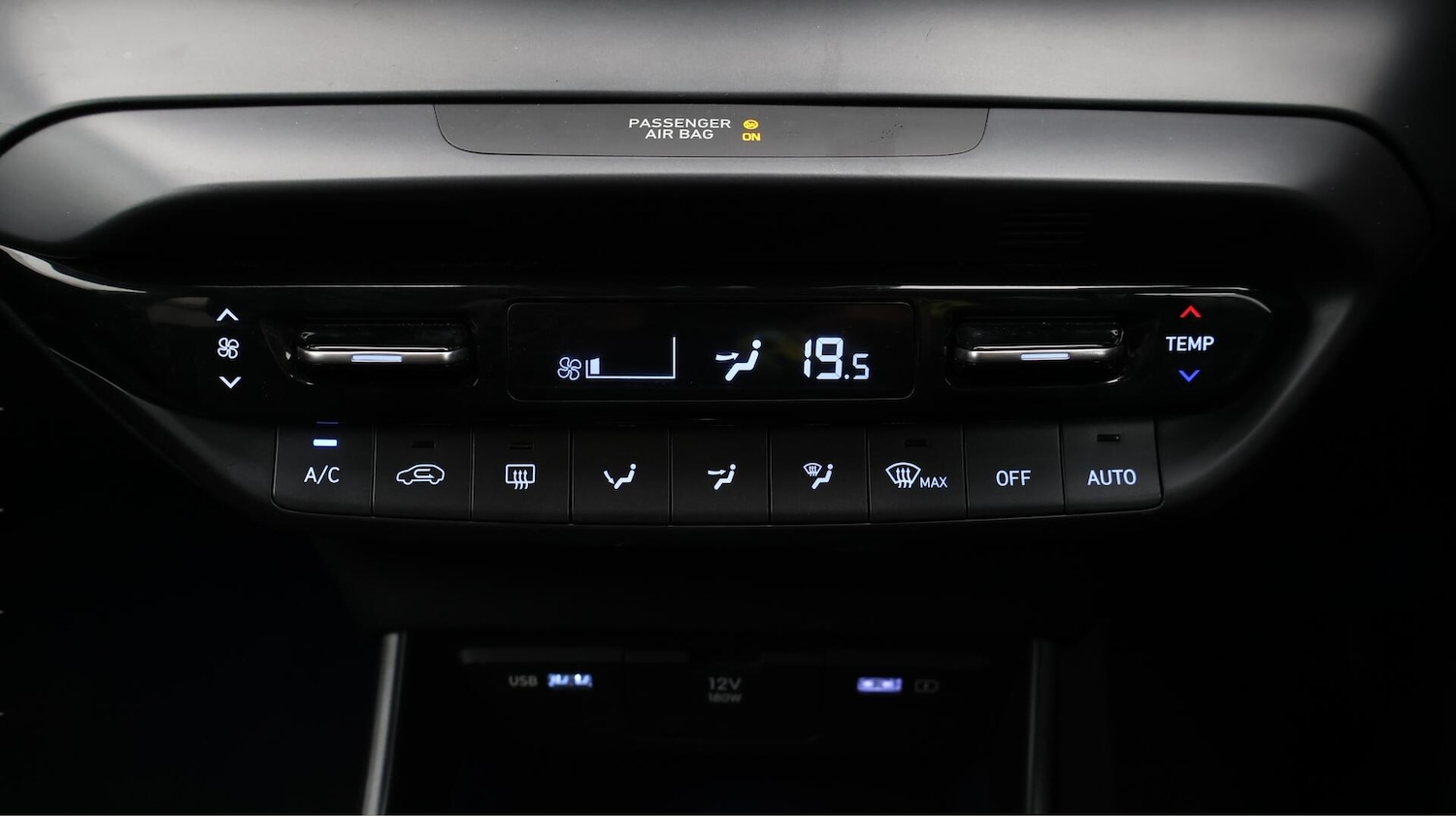 Used Hyundai i20 2022 for sale - 76728544: Photo 13