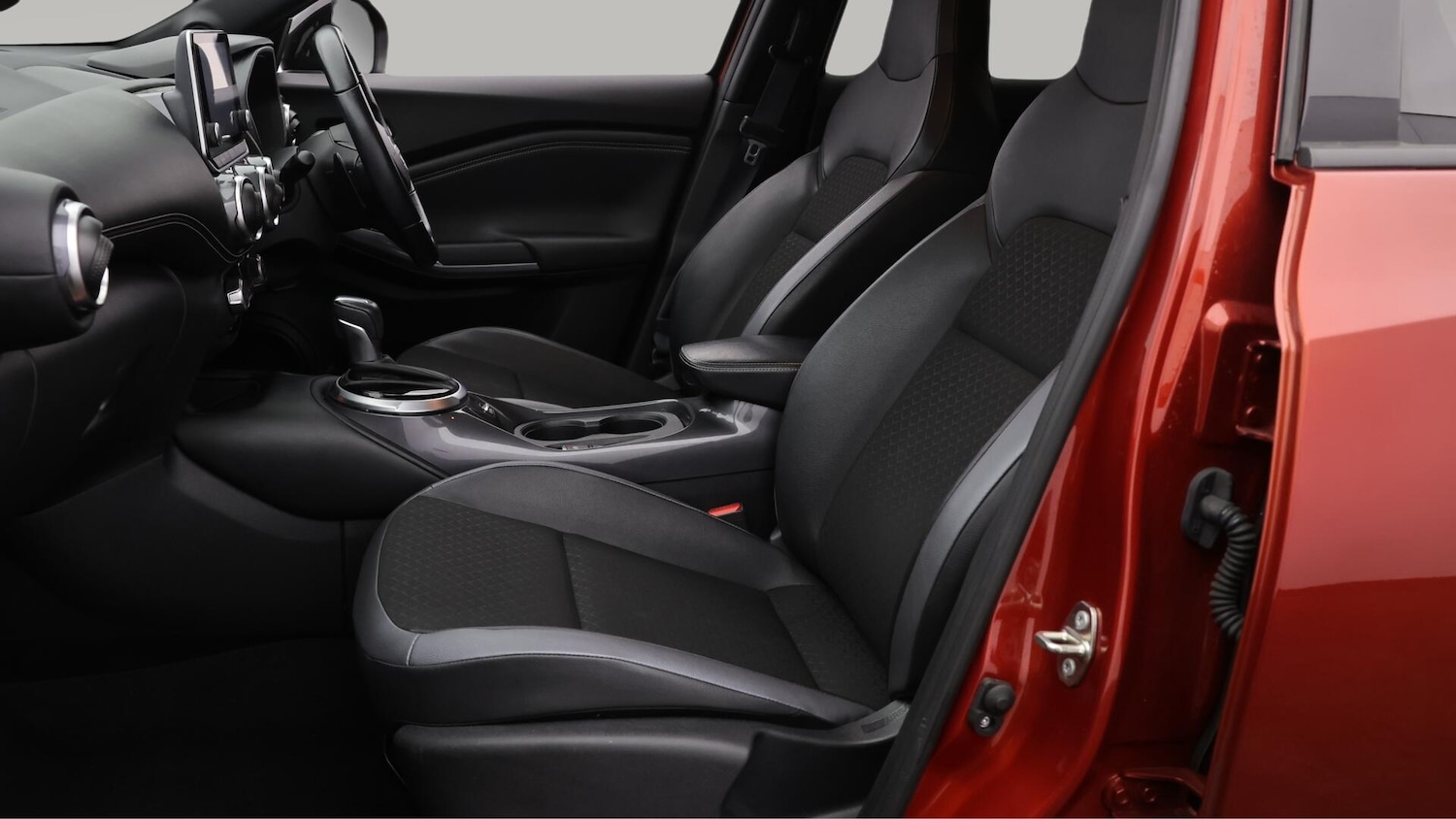 Used Nissan Juke 2023 for sale - 76608516: Photo 15