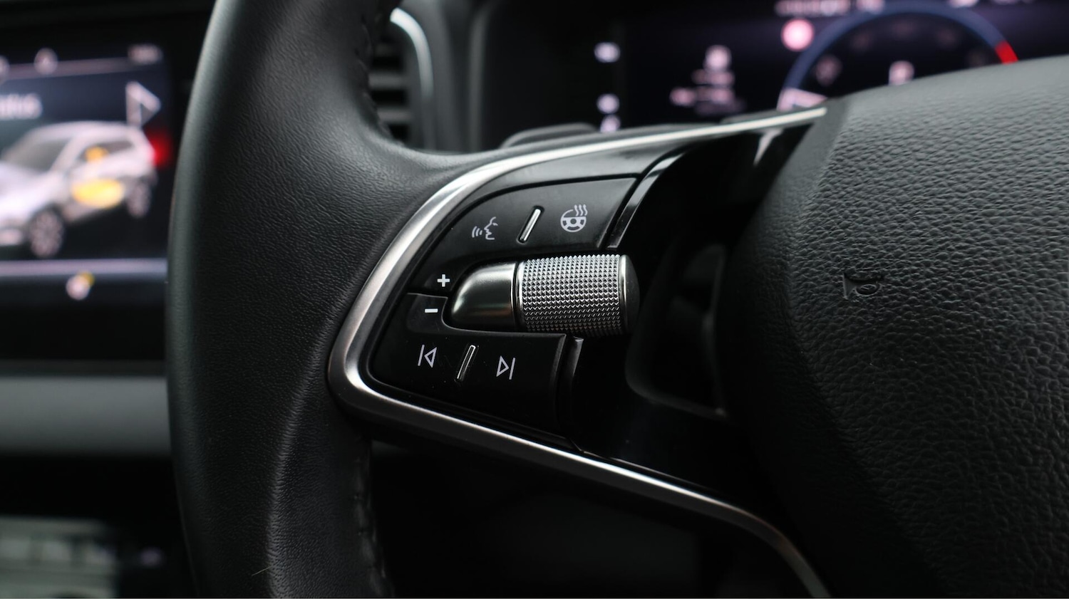 Used Skoda Karoq 2024 for sale - 76644714: Photo 24