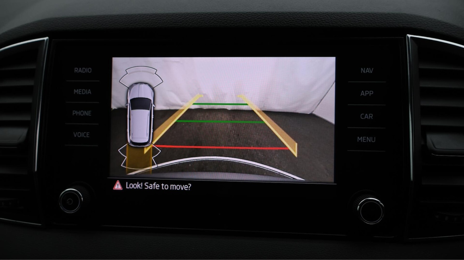 Used Skoda Karoq 2024 for sale - 76644714: Photo 26