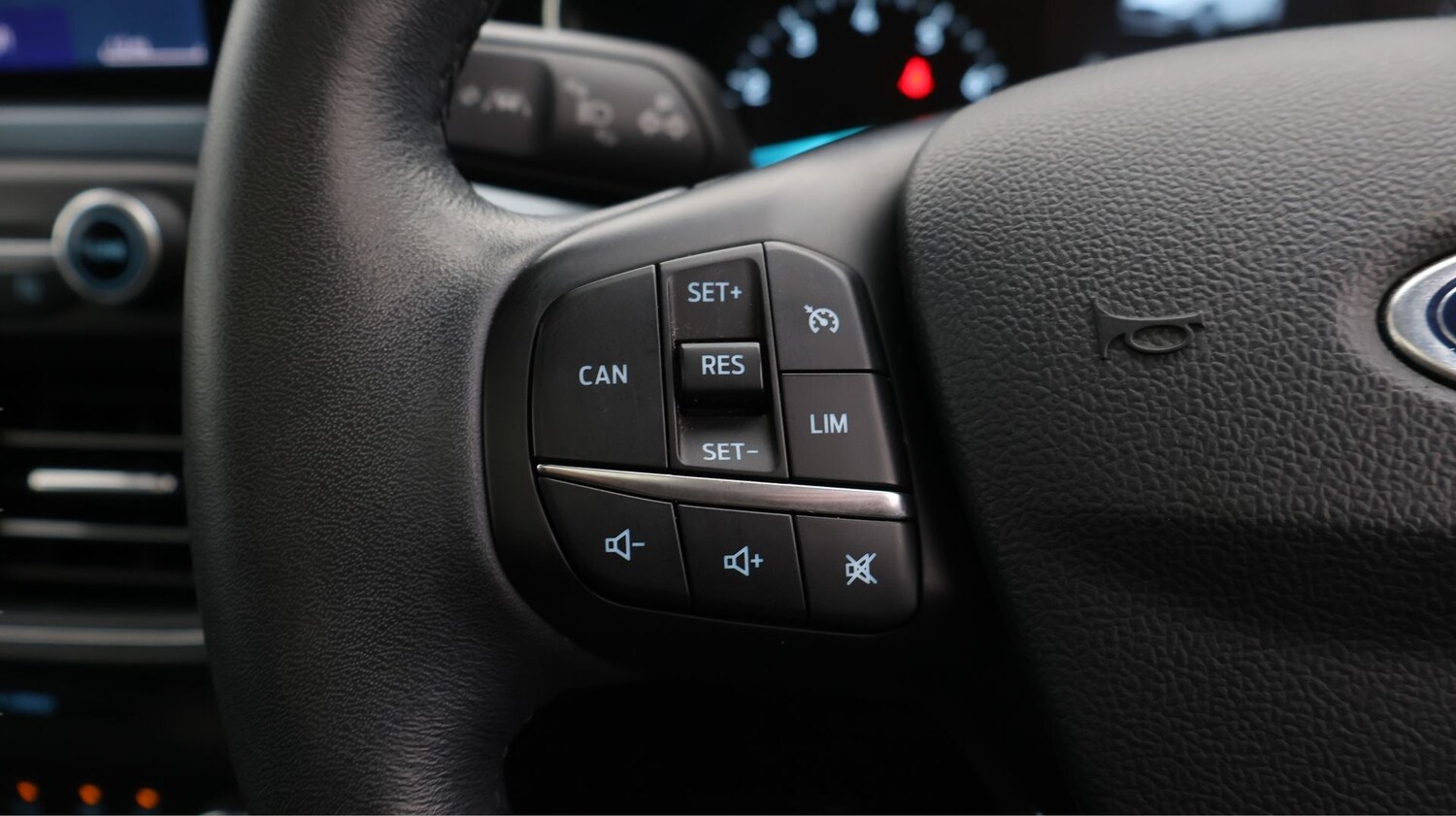 Used Ford Focus 2020 for sale - 77842220: Photo 24