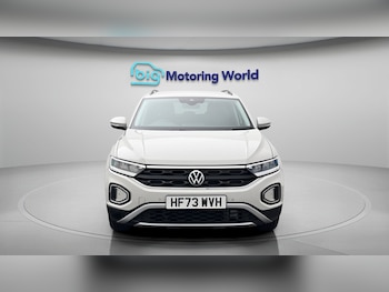 Used Volkswagen T-Roc 2023 for sale - 78971932: Photo