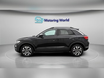 Used Volkswagen T-Roc 2021 for sale - 78804590: Photo