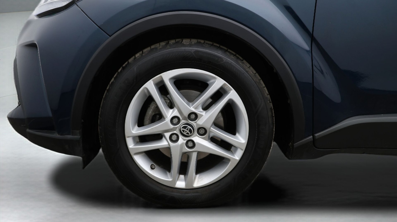 Used Toyota C-HR 2023 for sale - 77591233: Photo 18