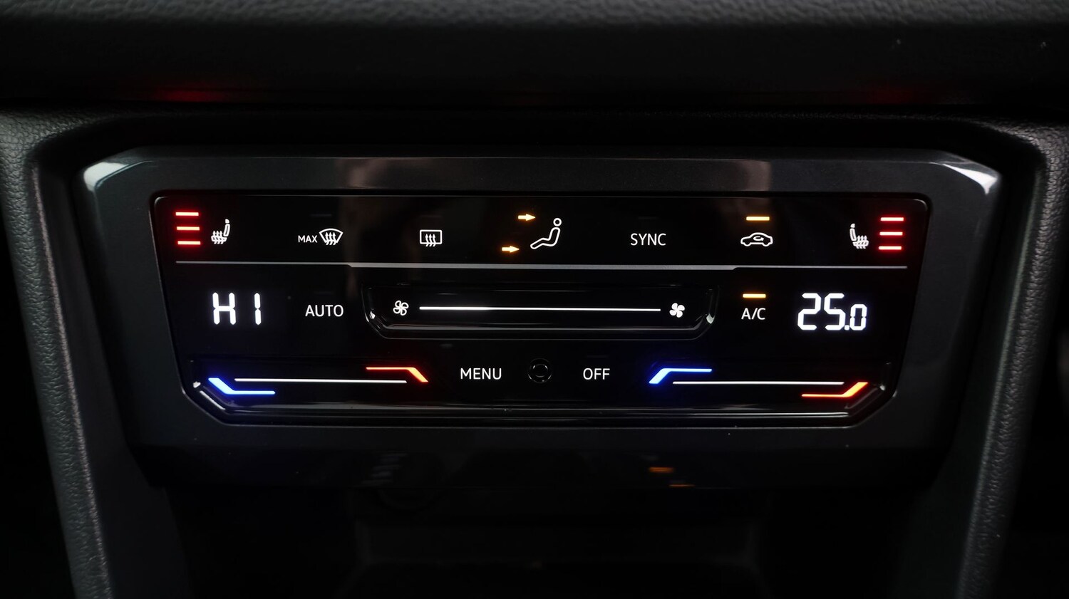 Used Volkswagen Tiguan 2023 for sale - 77181680: Photo 12