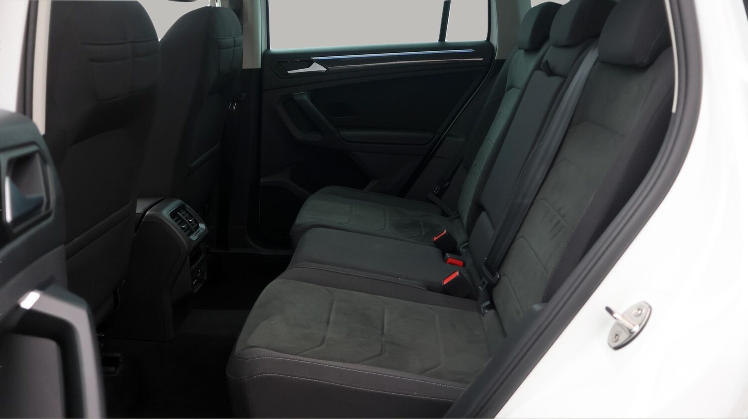 Used Volkswagen Tiguan 2023 for sale - 77181680: Photo 16