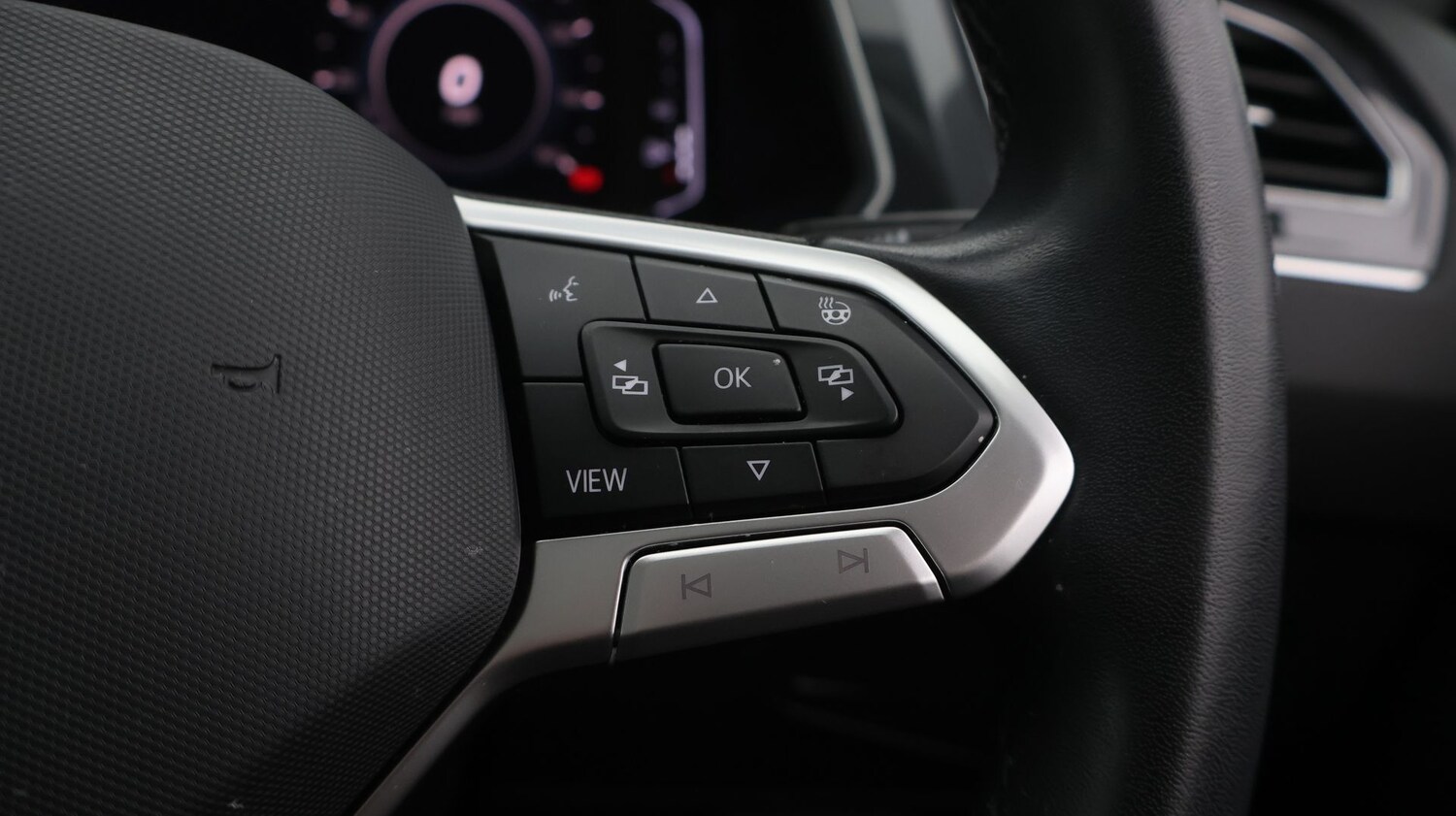 Used Volkswagen Tiguan 2023 for sale - 77181680: Photo 25