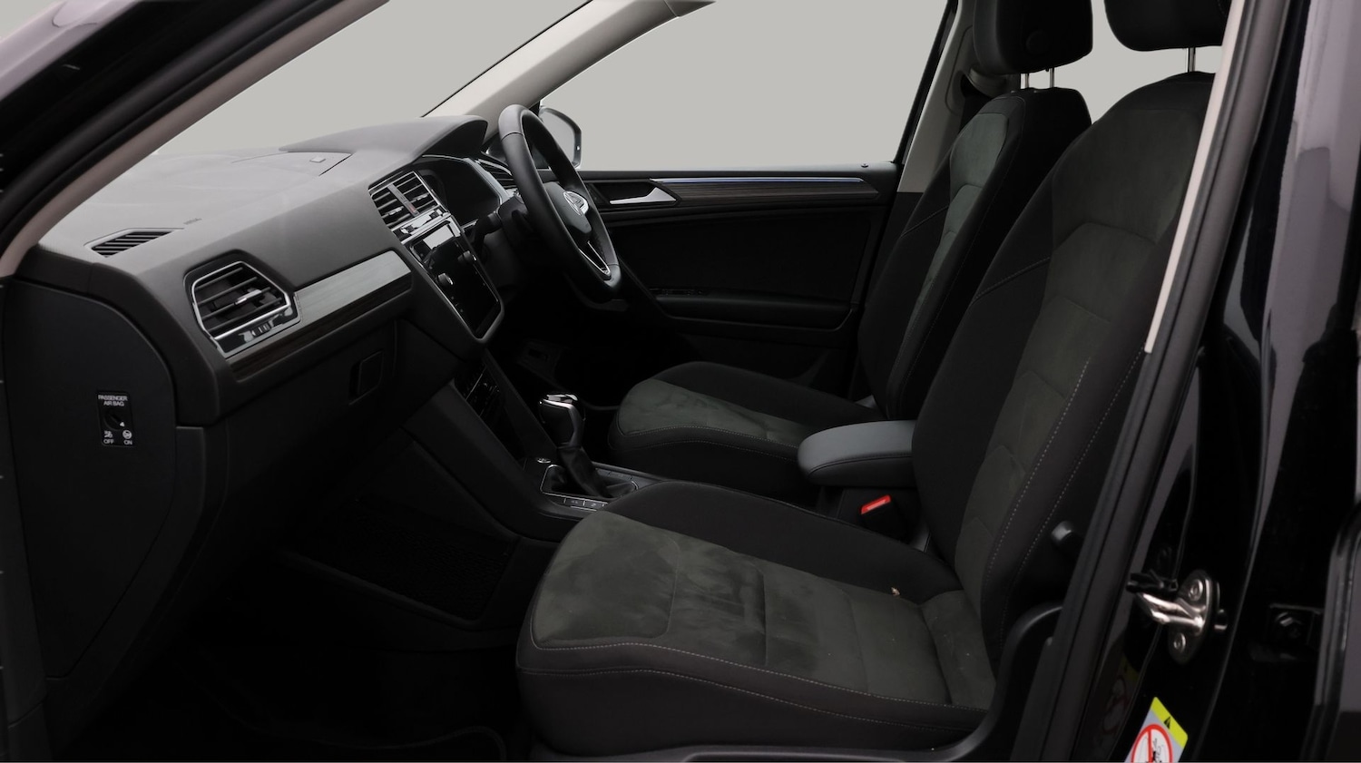 Used Volkswagen Tiguan Allspace 2025 for sale - 77878798: Photo 14