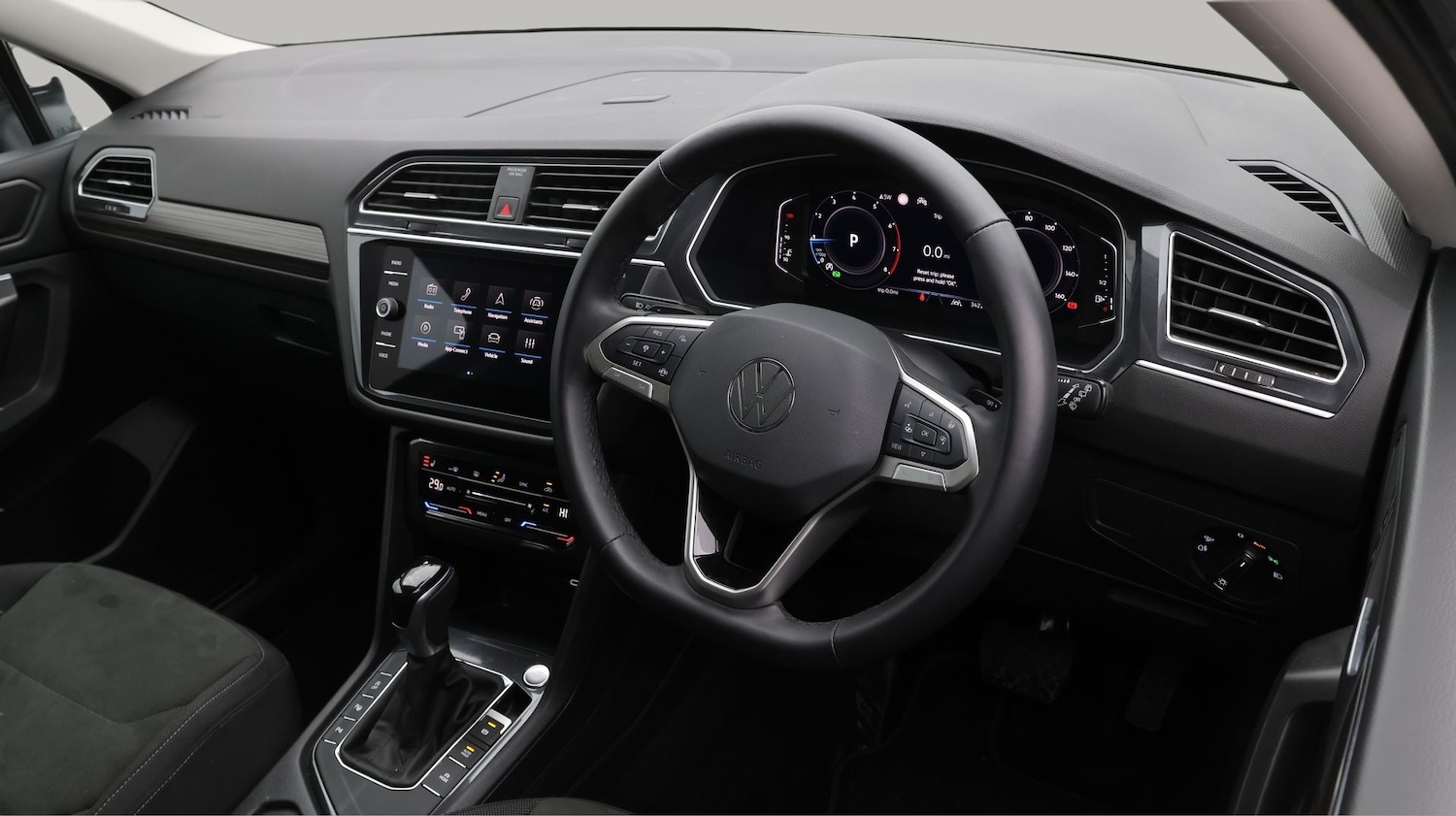 Used Volkswagen Tiguan Allspace 2025 for sale - 77878798: Photo 9