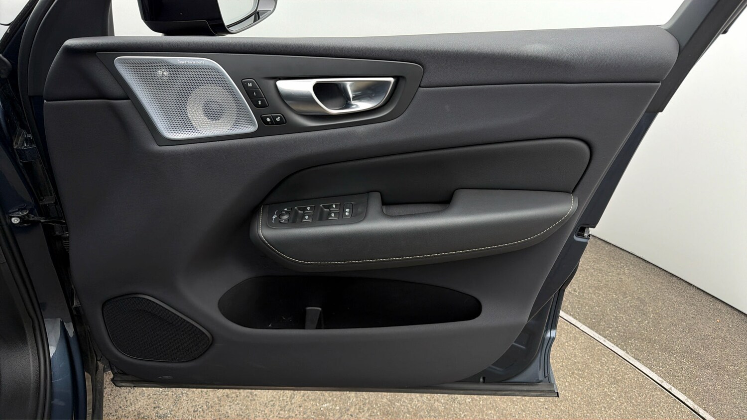 Used Volvo XC60 2023 for sale - 77962091: Photo 14