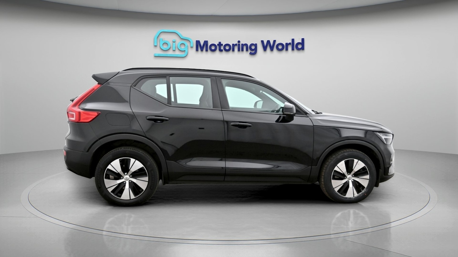 Used Volvo XC40 2023 for sale - 78083871: Photo 8