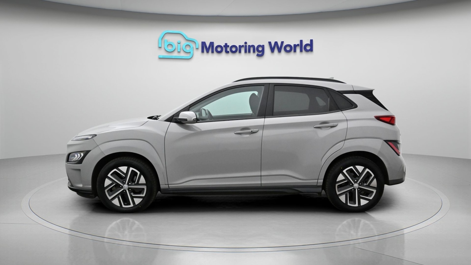 Used Hyundai KONA 2023 for sale - 77917166: Photo 4