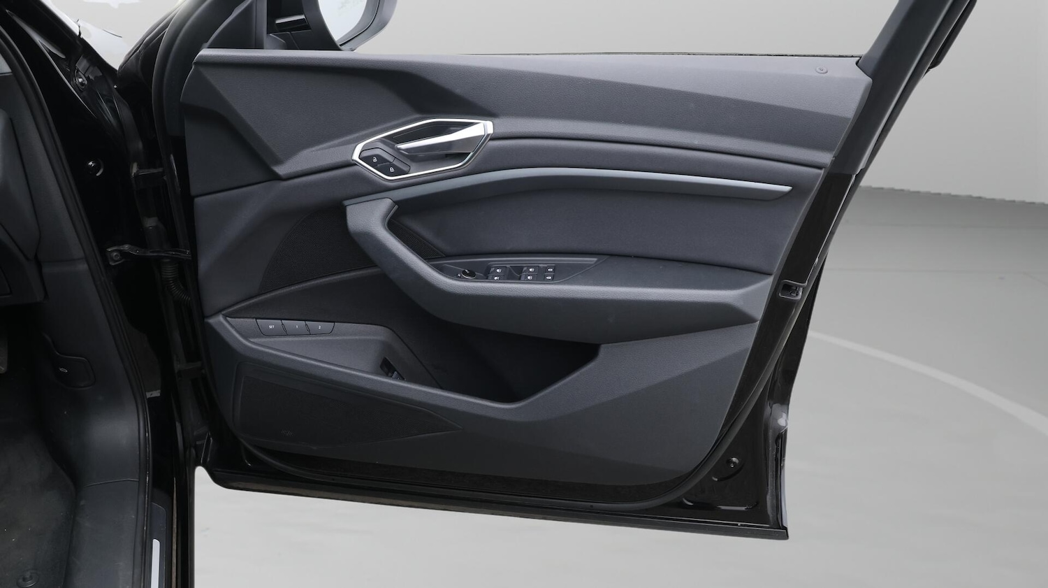 Used Audi e-tron 2021 for sale - 76522340: Photo 16