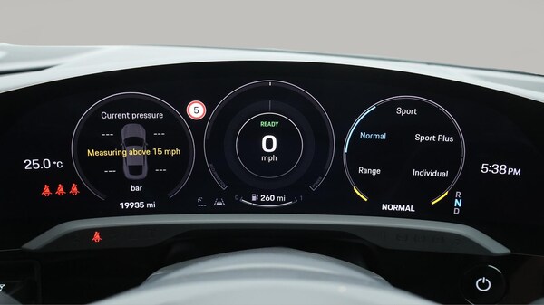 Used Porsche Taycan 2022 for sale - 76214124: Photo 11