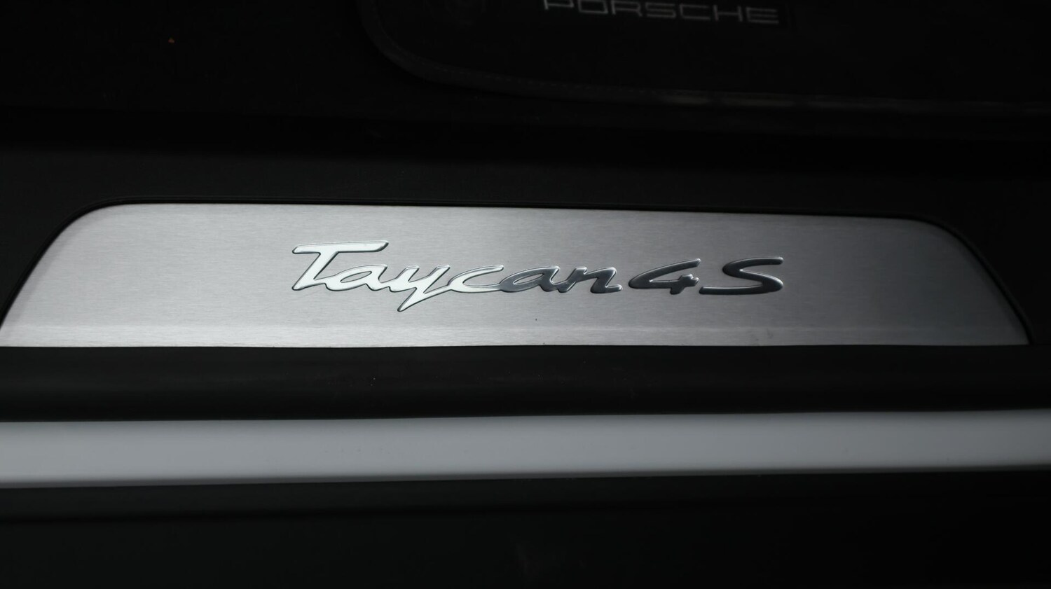 Used Porsche Taycan 2022 for sale - 76214124: Photo 22