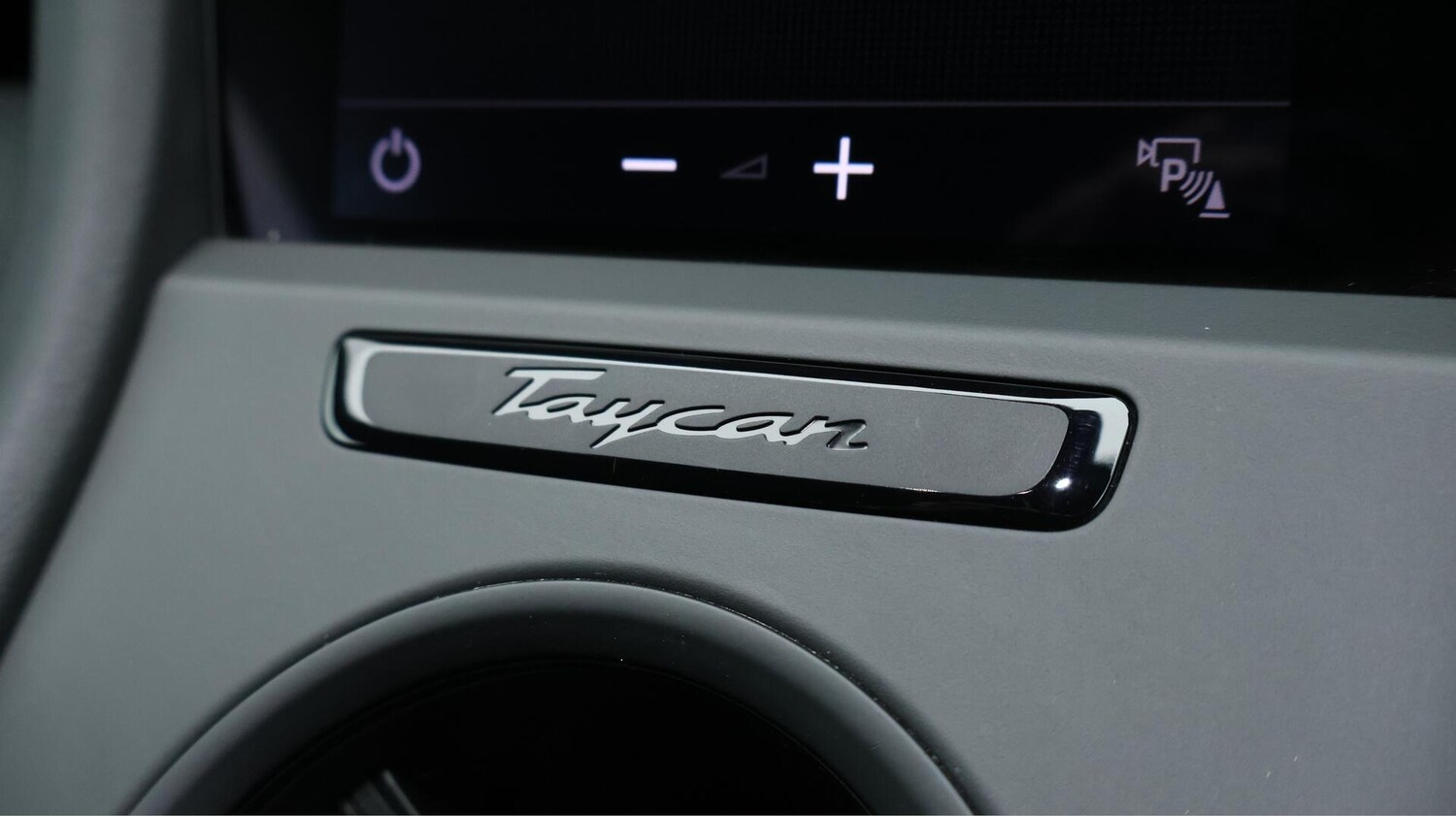 Used Porsche Taycan 2022 for sale - 76214124: Photo 23