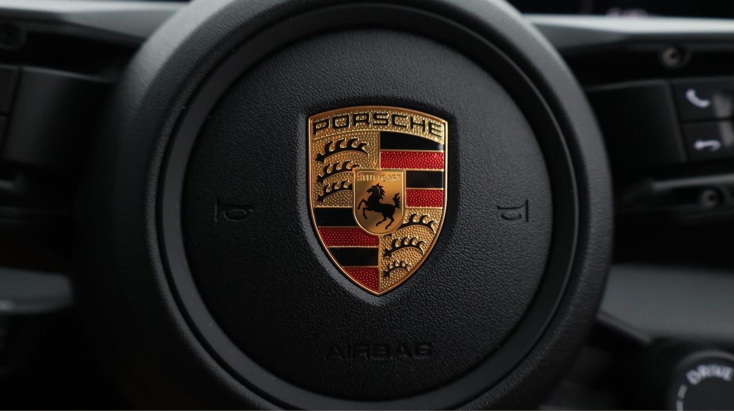 Used Porsche Taycan 2022 for sale - 76214124: Photo 24