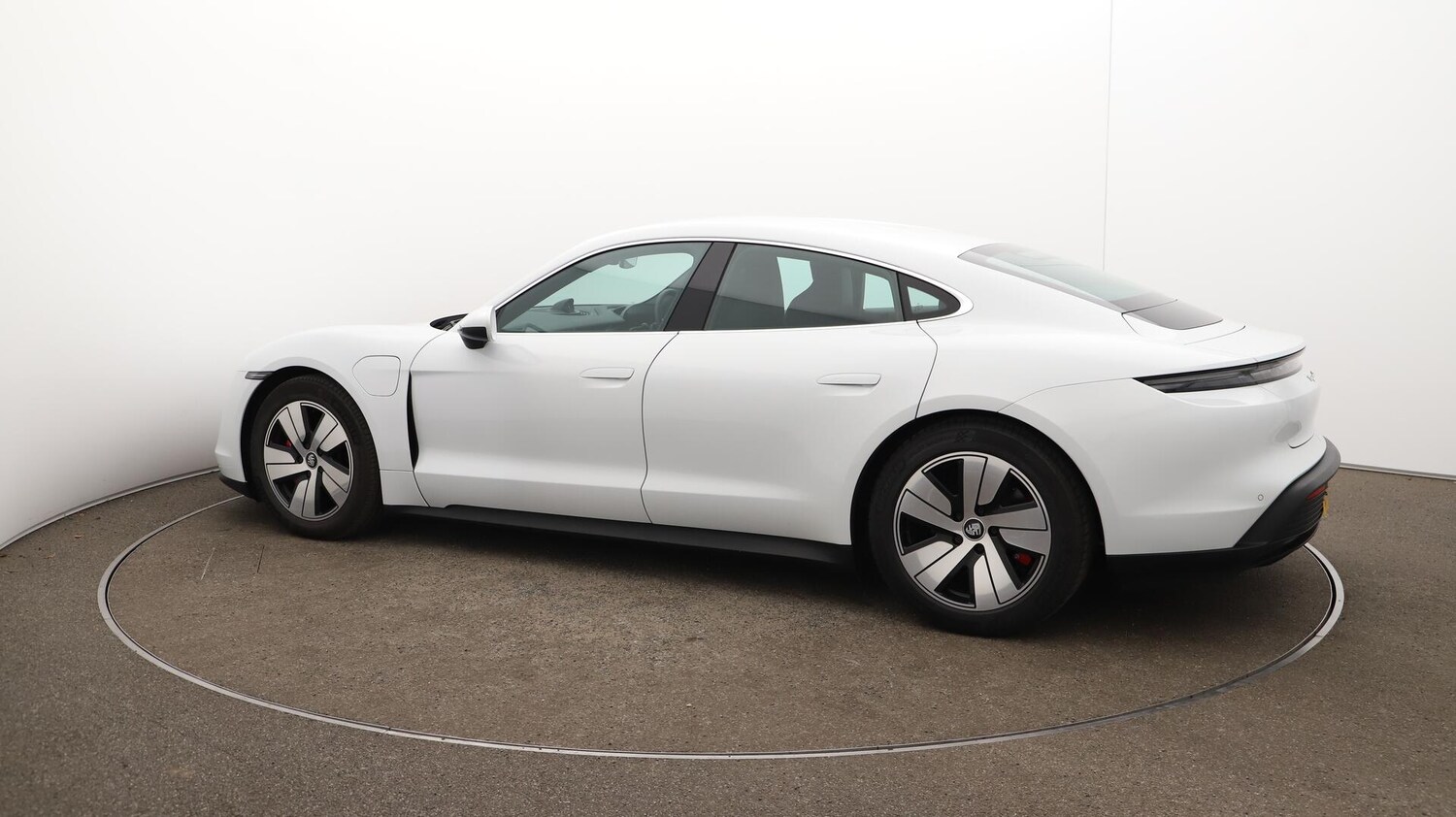 Used Porsche Taycan 2022 for sale - 76214124: Photo 39