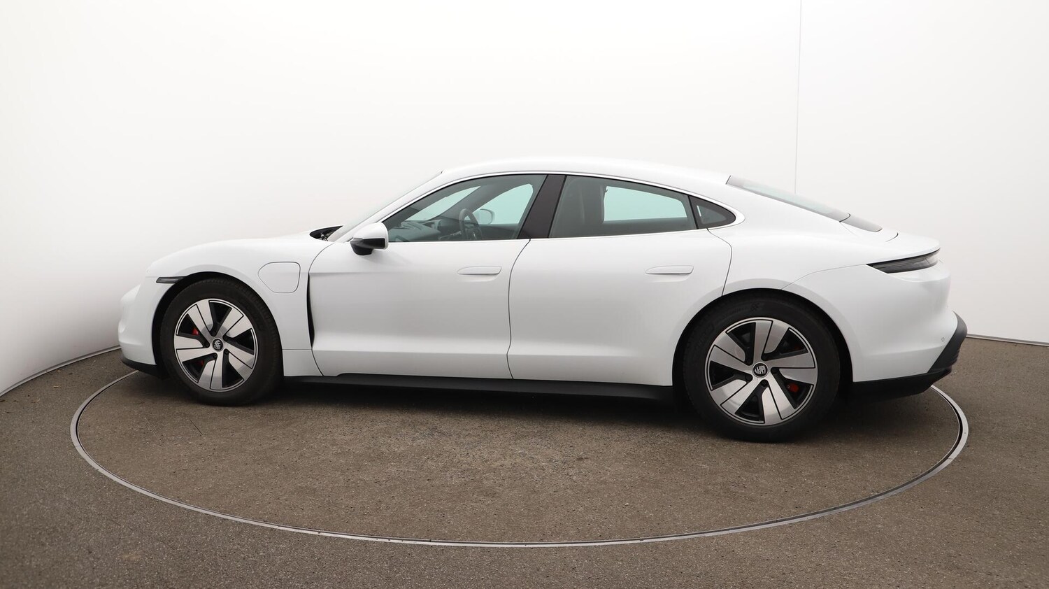 Used Porsche Taycan 2022 for sale - 76214124: Photo 50