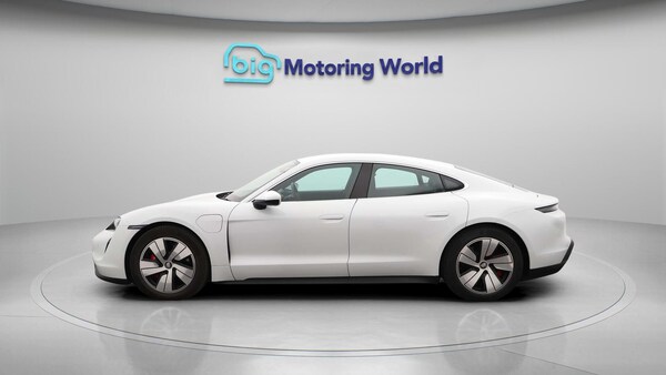 Used Porsche Taycan 2022 for sale - 76214124: Photo 5