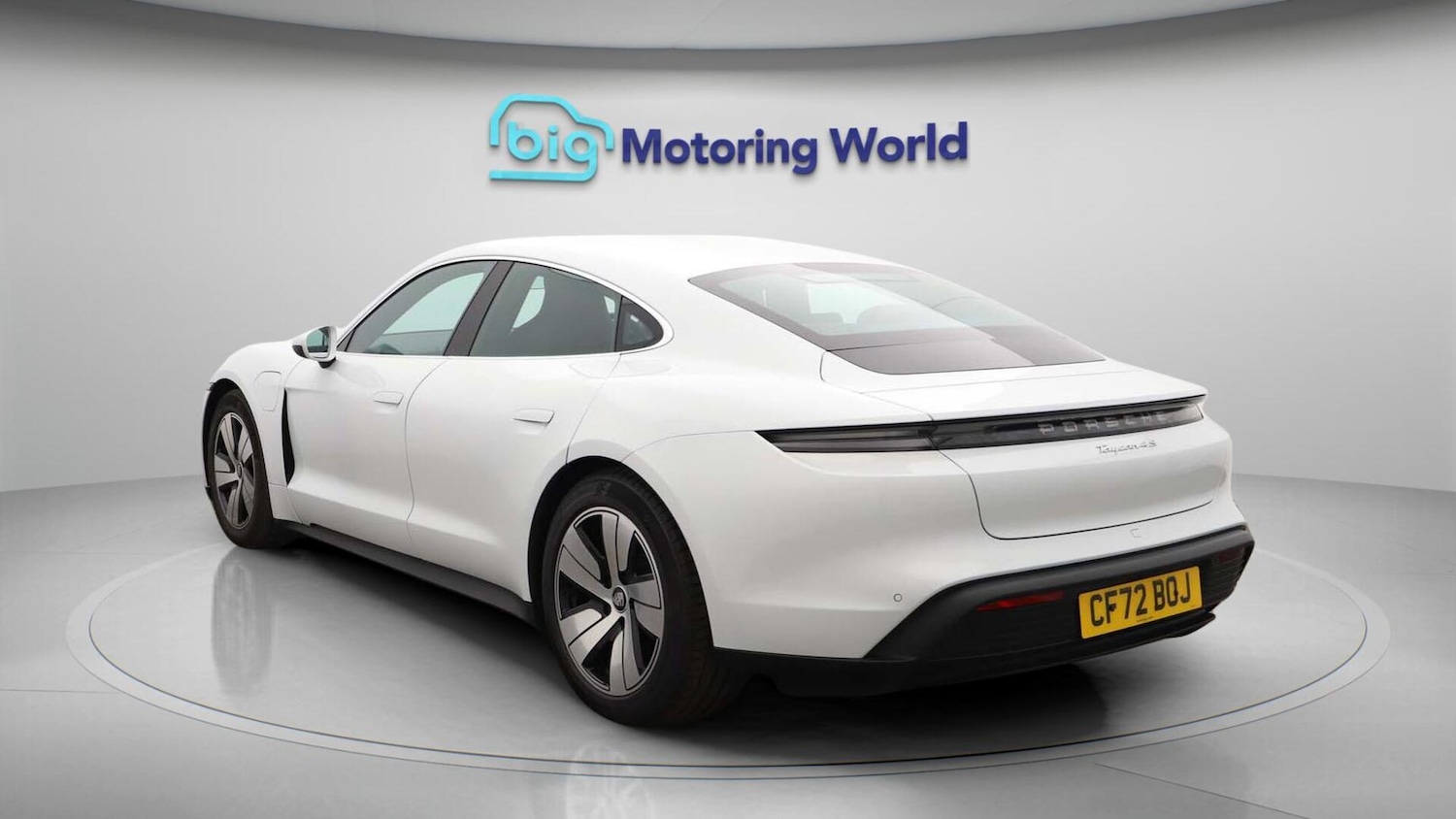 Used Porsche Taycan 2022 for sale - 76214124: Photo 6