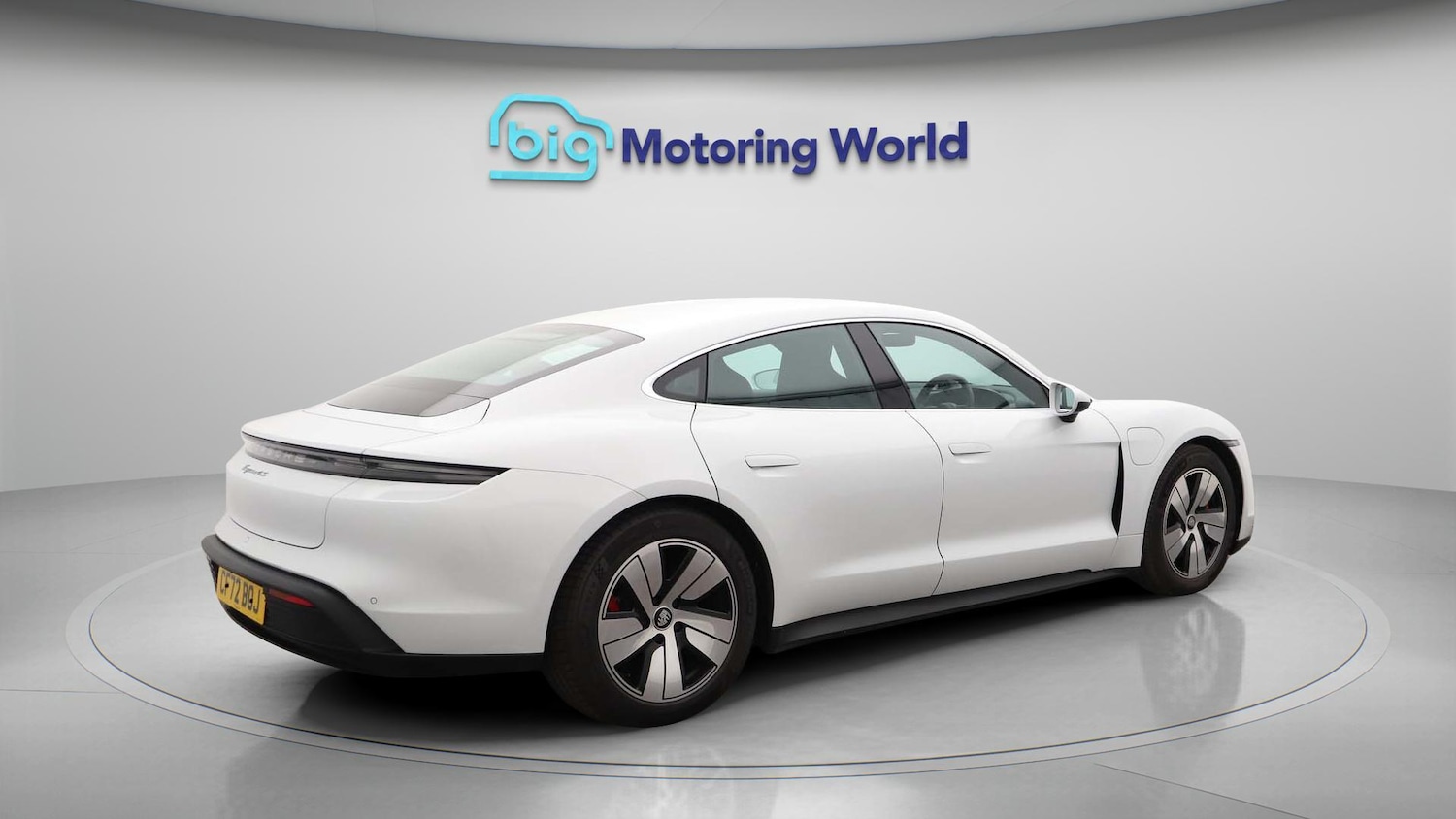 Used Porsche Taycan 2022 for sale - 76214124: Photo 8