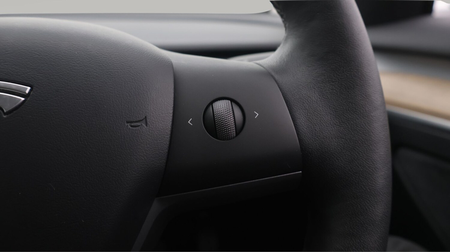 Used Tesla Model 3 for sale - 77181769: Photo 26