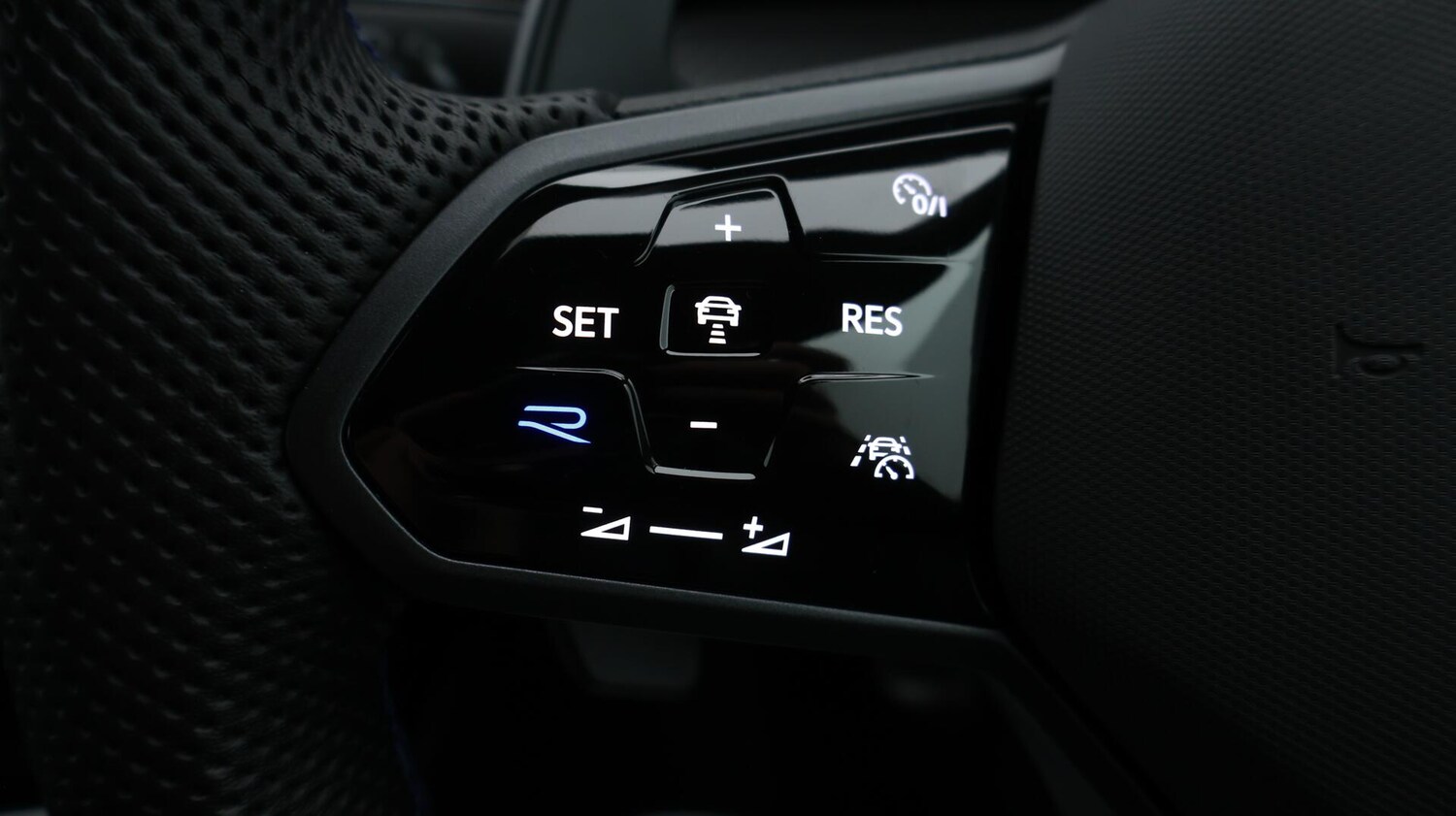 Used Volkswagen Golf 2023 for sale - 76498484: Photo 24