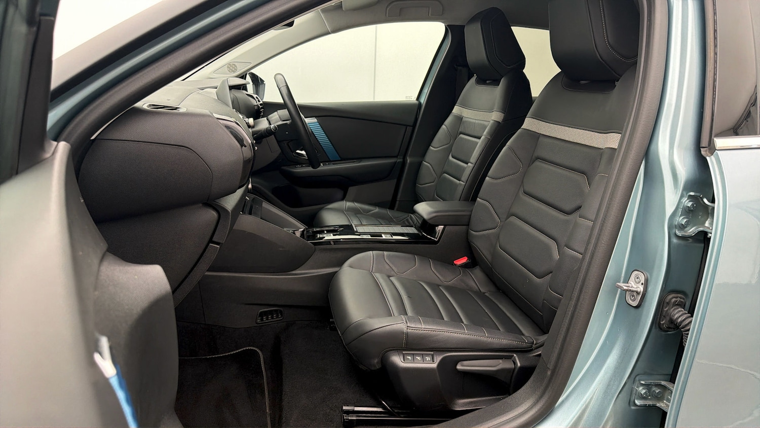 Used Citroen C4 2023 for sale - 77735994: Photo 13