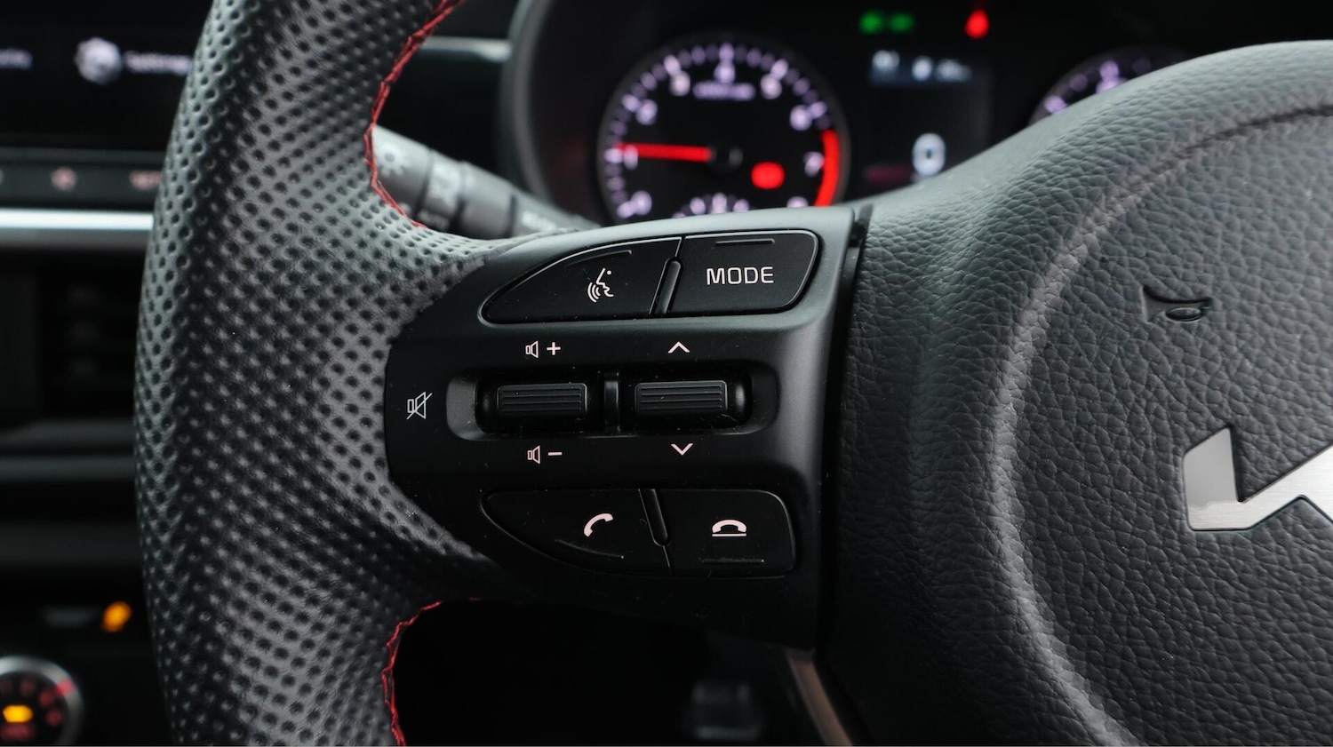 Used Kia Picanto 2023 for sale - 76433371: Photo 25