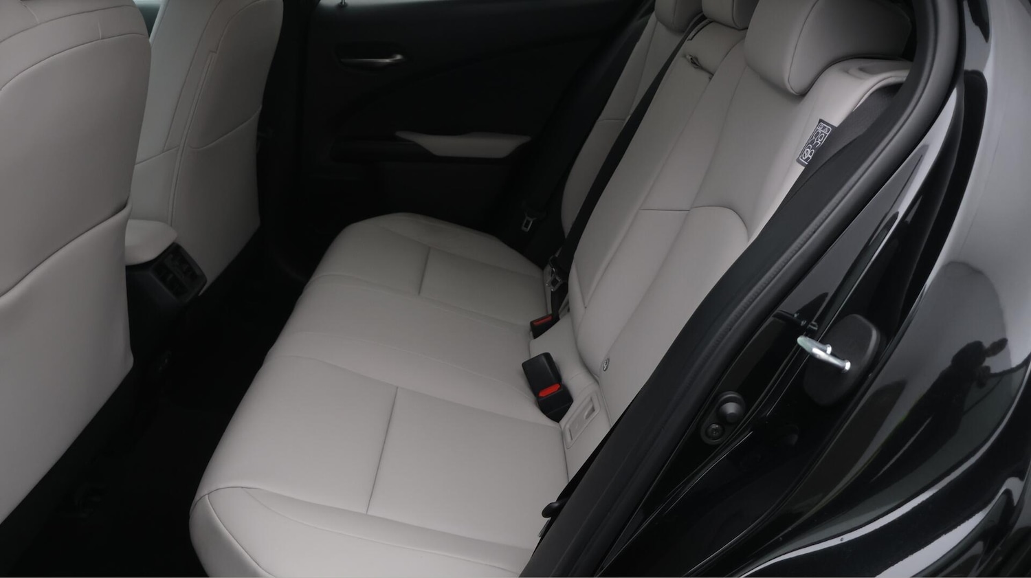 Used Lexus UX 2023 for sale - 76432492: Photo 15