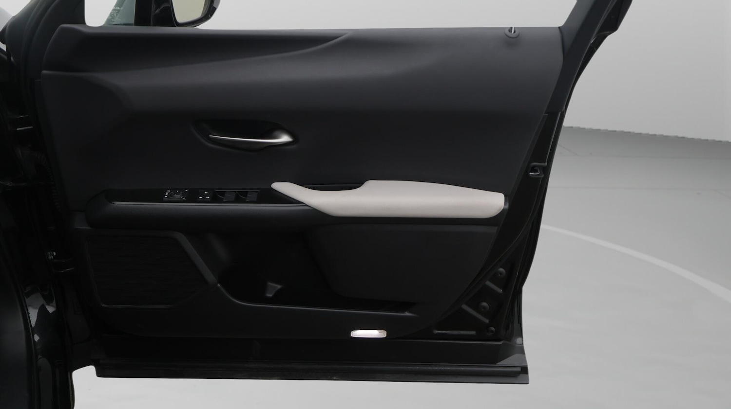 Used Lexus UX 2023 for sale - 76432492: Photo 16