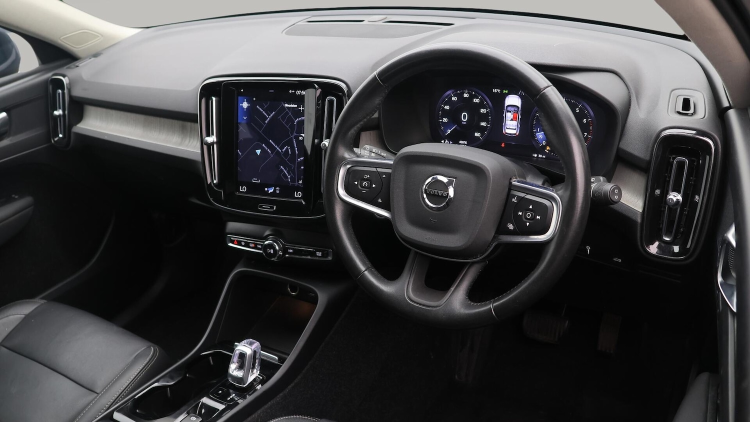 Used Volvo XC40 2020 for sale - 76361479: Photo 10