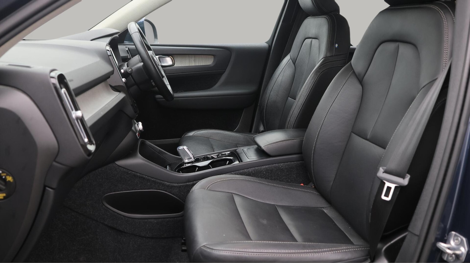 Used Volvo XC40 2020 for sale - 76361479: Photo 15