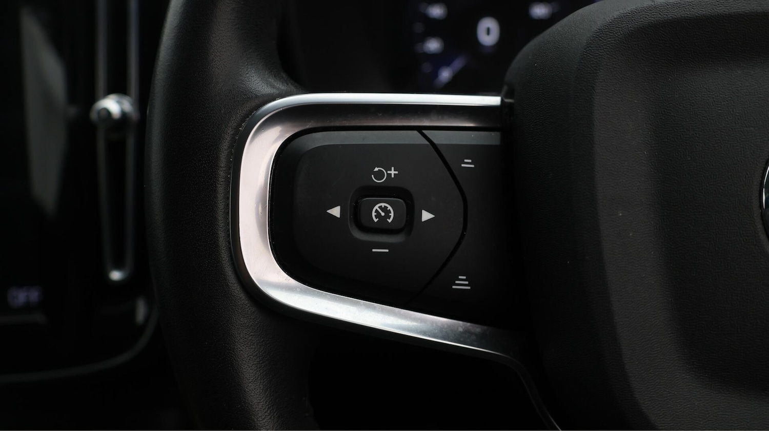 Used Volvo XC40 2020 for sale - 76361479: Photo 23
