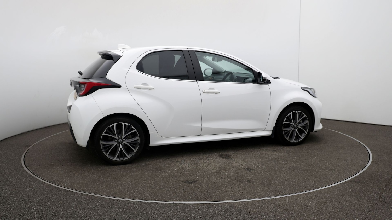 Used Toyota Yaris 2022 for sale - 76808770: Photo 44