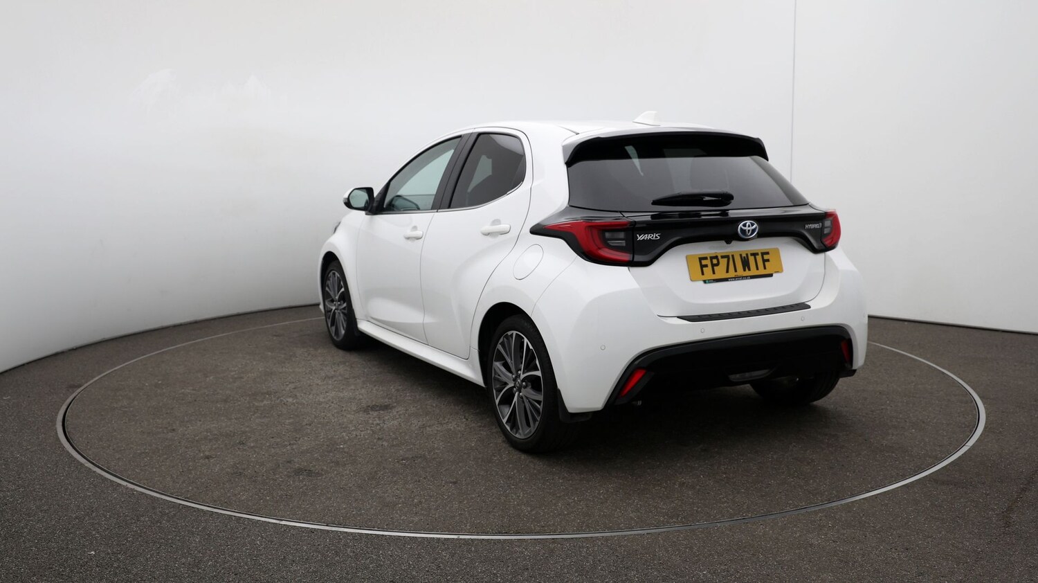 Used Toyota Yaris 2022 for sale - 76808770: Photo 54