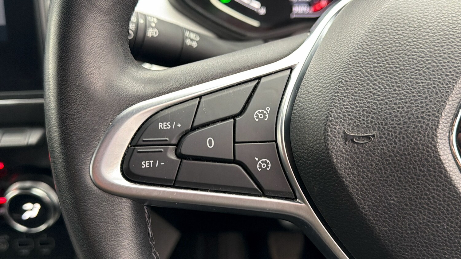 Used Renault Clio 2023 for sale - 78039073: Photo 22