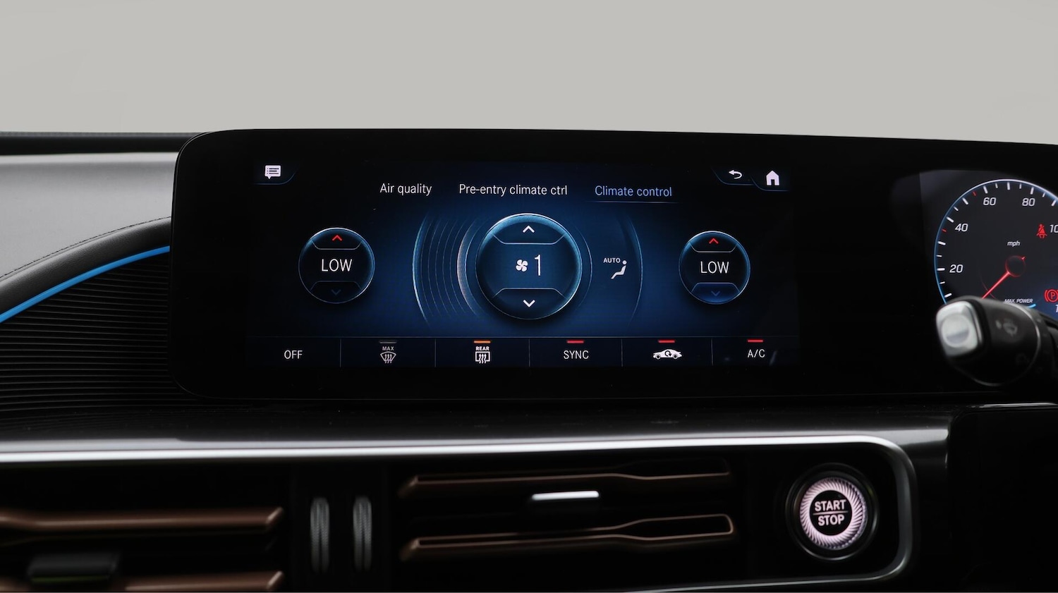 Used Mercedes-Benz EQC 2020 for sale - 76522433: Photo 13