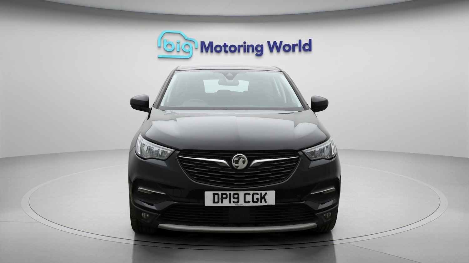 Used Vauxhall Grandland X 2019 for sale - 77201679: Photo 2